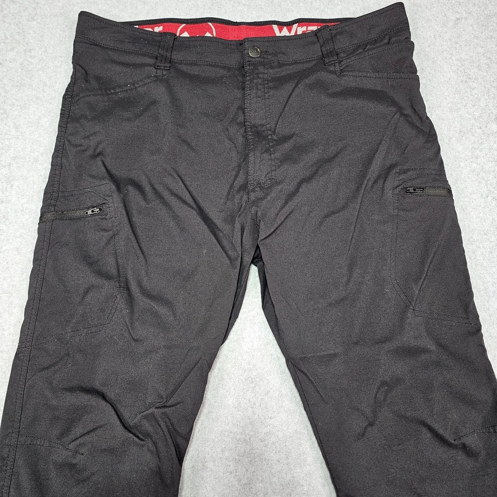 Wrangler Pants Mens 40x30 Black Performance Zip Cargo UPF 50 Outdoors Hiking - Picture 2 of 16